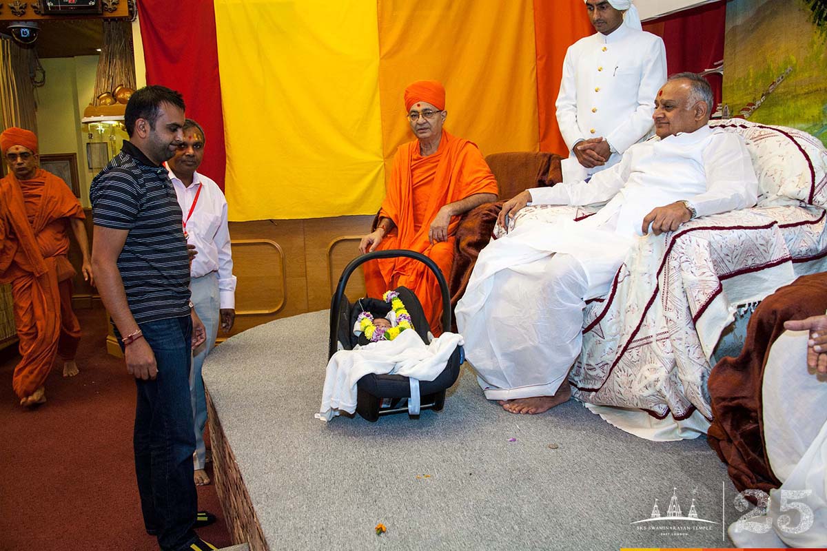 ©1987-2017 SKS Swaminarayan Temple East London